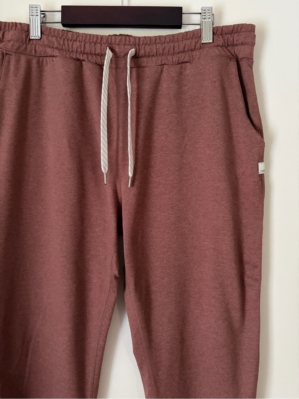 VUORI Performance Joggers size M - Picture 2 of 6